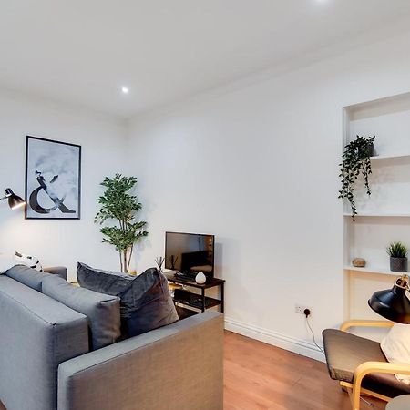 Welcomestay Tooting Broadway 3 Bedroom Apartment London Exteriör bild